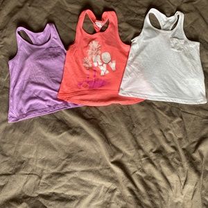 Tank tops/razor back